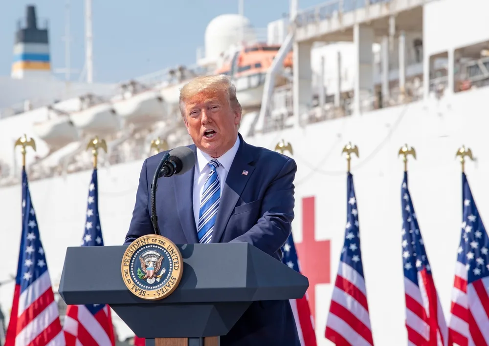 Aprovação de pacote fiscal de Trump pressiona mercado e impulsiona Treasuries