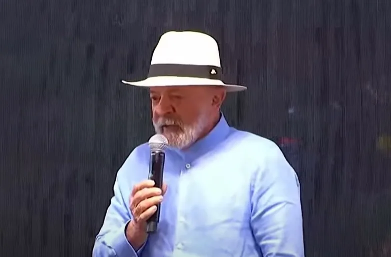 Lula revela agenda para reeleição: energia & gás "grátis" e crédito para reformas e entregadores