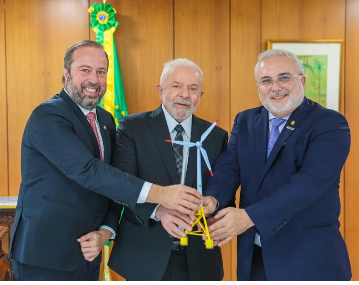 Ex-CEO critica entrada da Petrobras em energia solar e fala em "má alocação de capital" Ex-CEO critica entrada da Petrobras em energia solar e fala em "má alocação de capital"